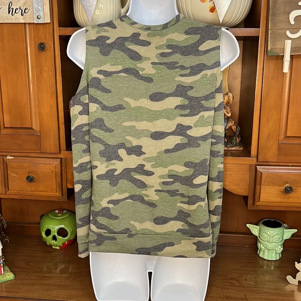 TMG Camo Cold Shoulder Blouse - Picture 4 of 6
